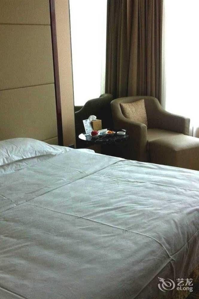 Qianjin Hotel - Csangcsun Kültér fotó